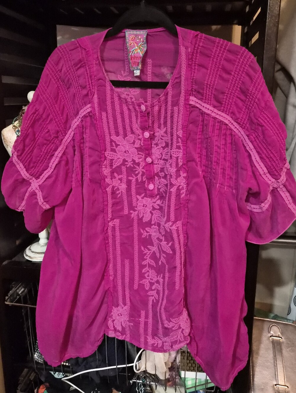Johnny Was Relaxed Fit Pink Colored Rayon Top with Tonal Embroidery Sz XL
